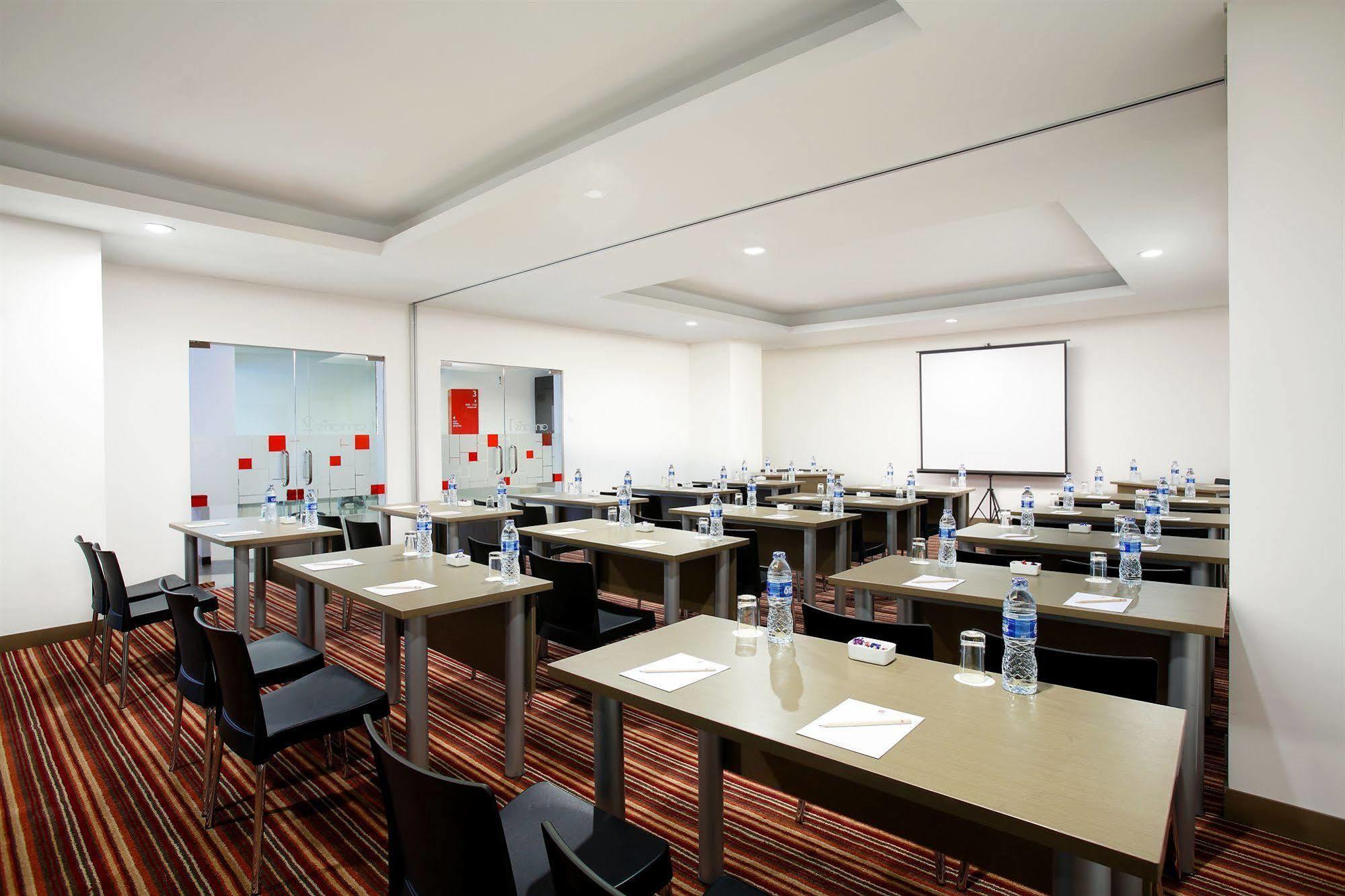 Amaris Hotel Seasons City Джакарта Екстер'єр фото