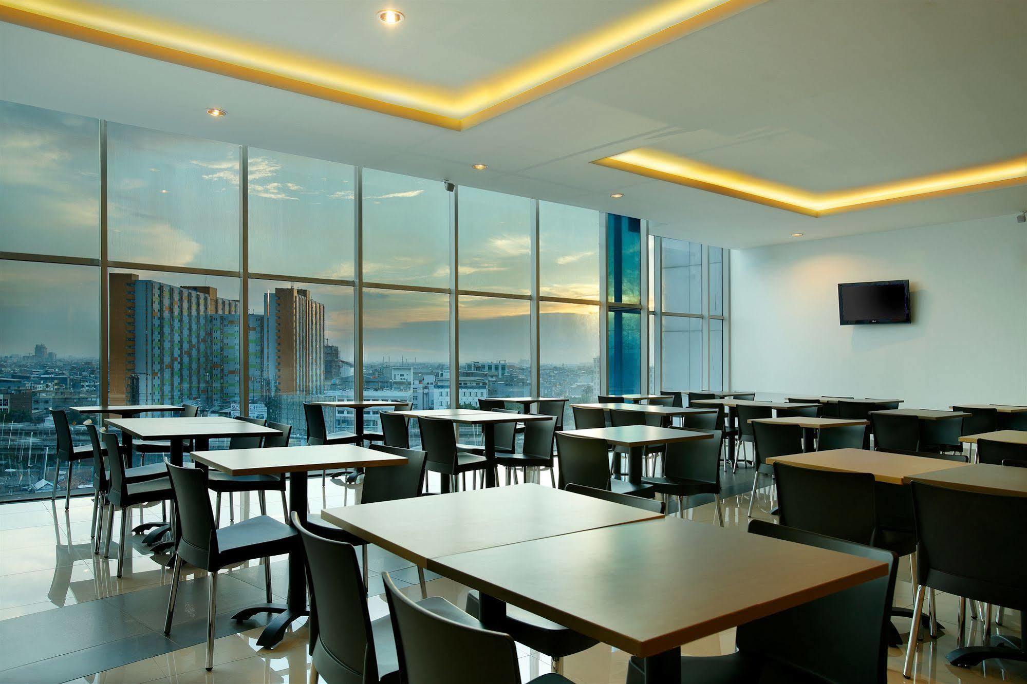Amaris Hotel Seasons City Джакарта Екстер'єр фото